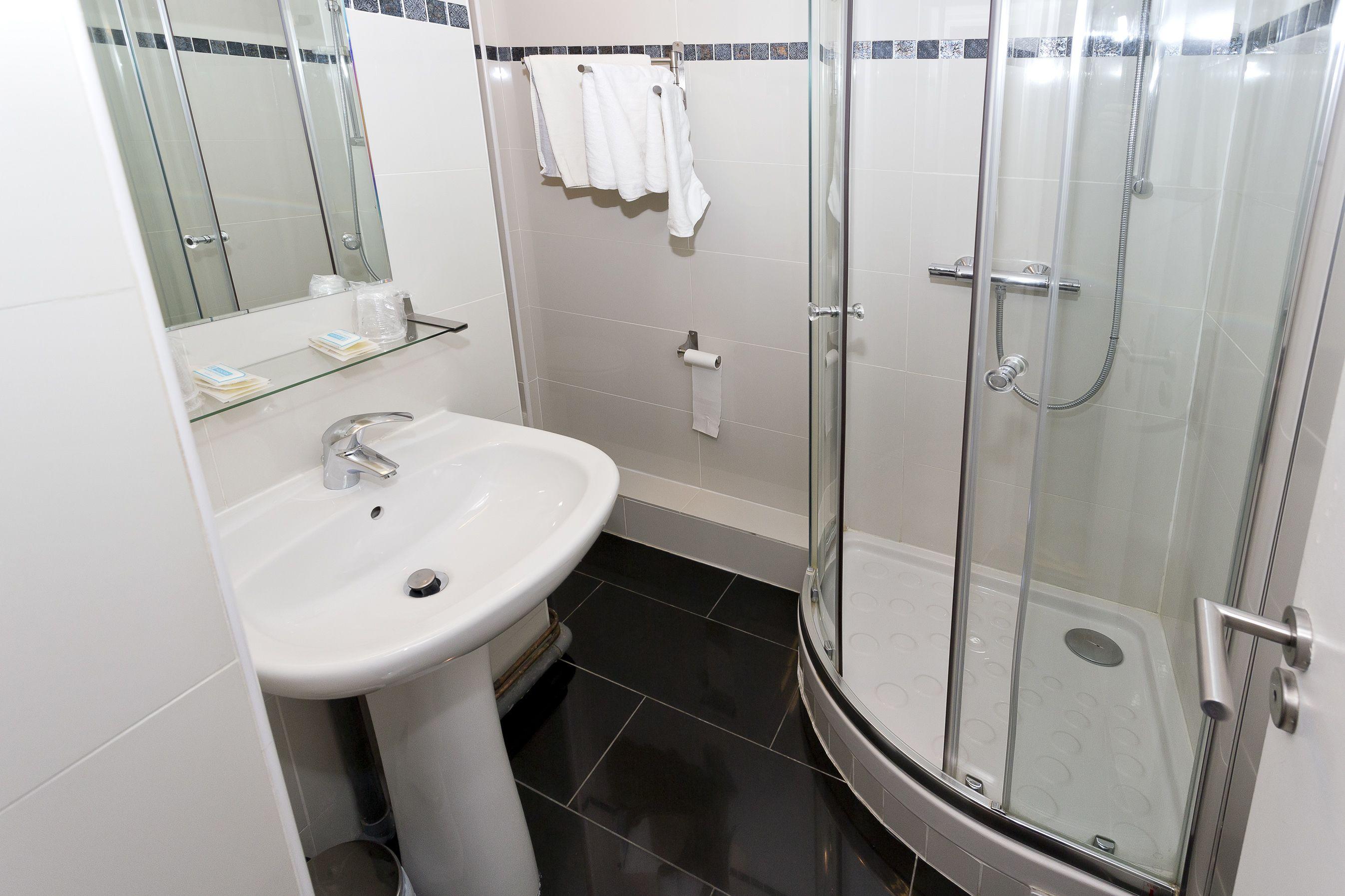 Hipotel Pere-lachaise Republique Hotel 3*