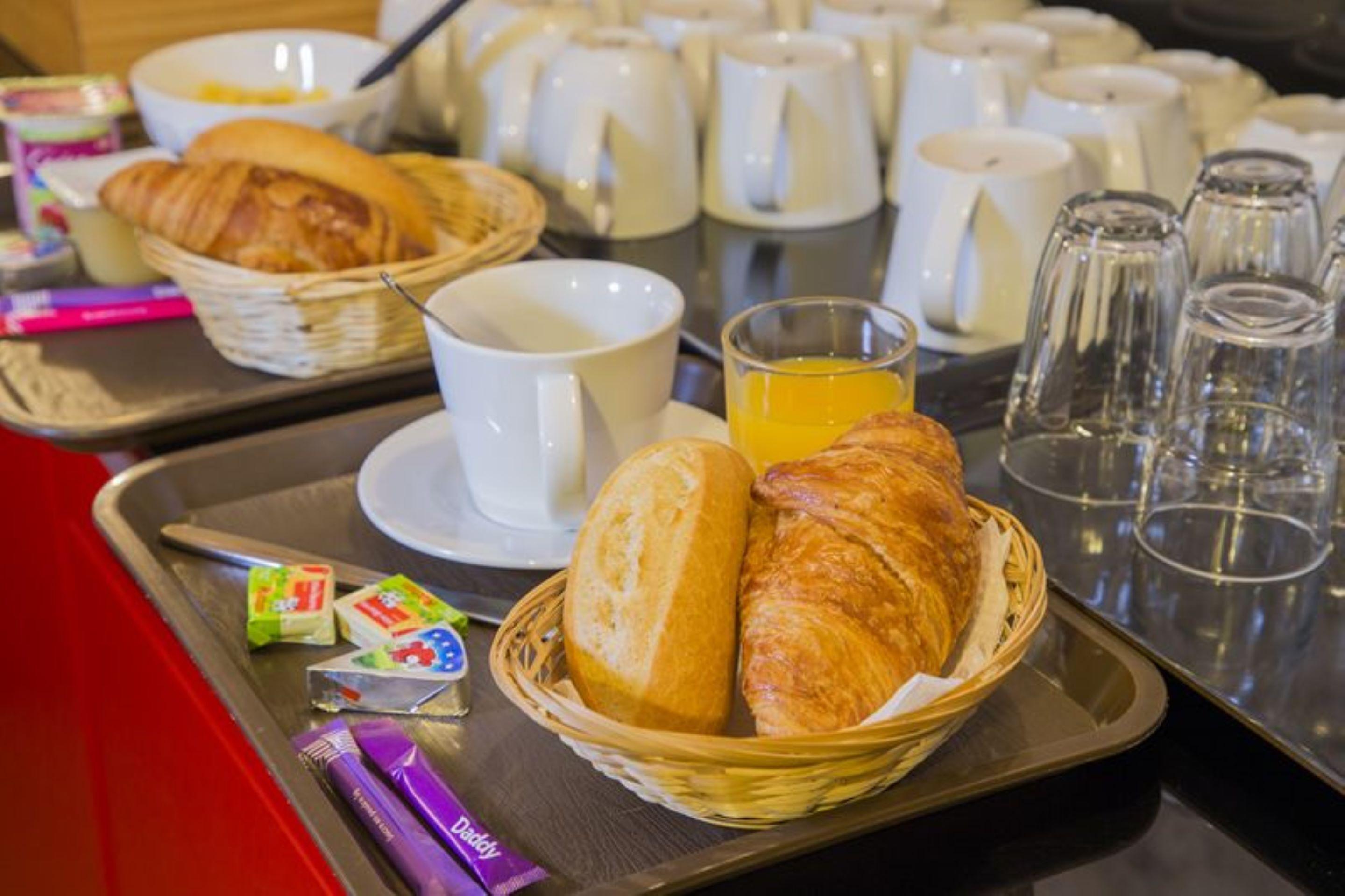 Hipotel Pere-lachaise Republique 3*