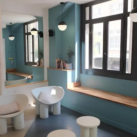 Hipotel Père-lachaise République 3*