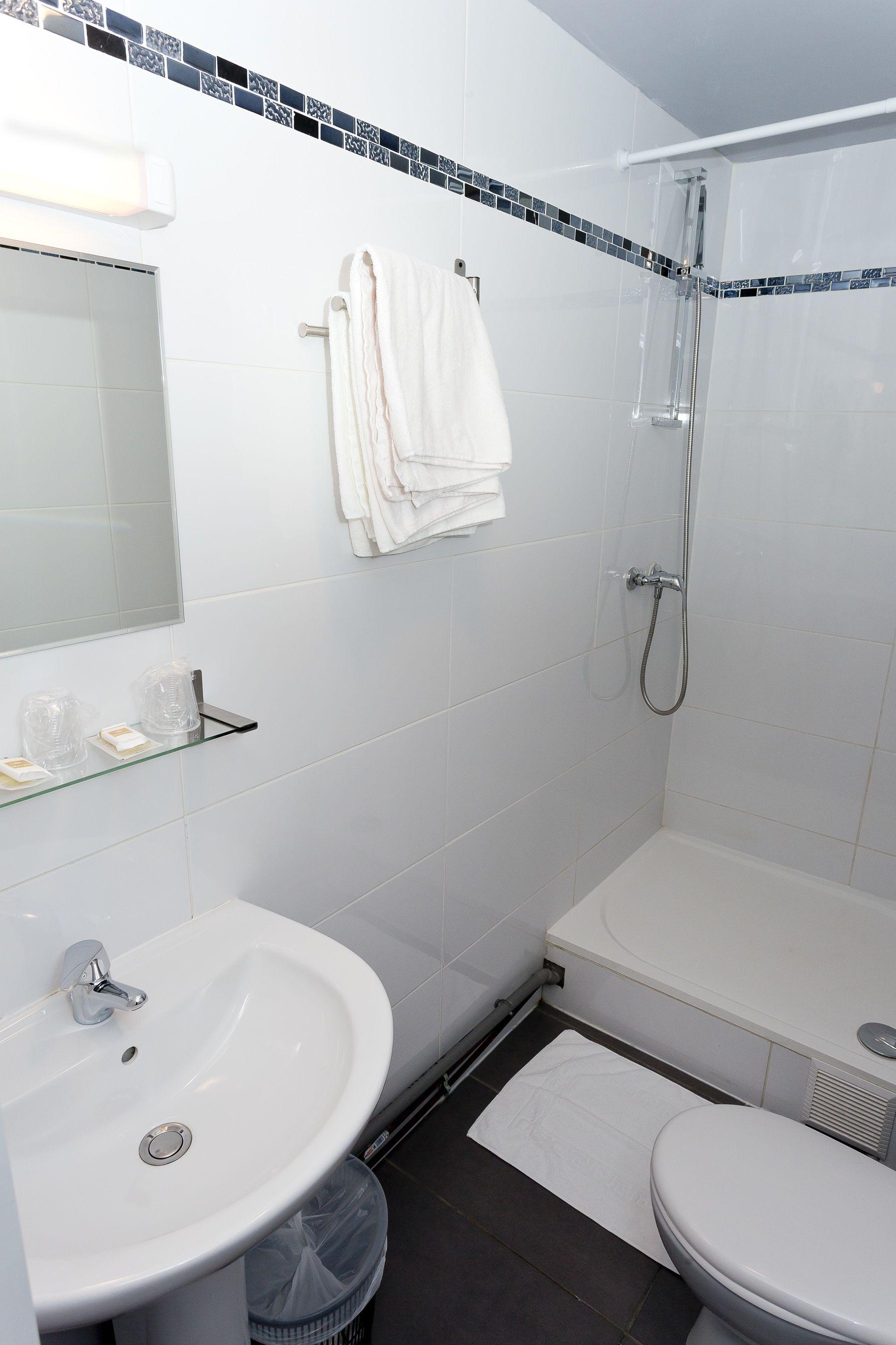 Hipotel Pere-lachaise Republique