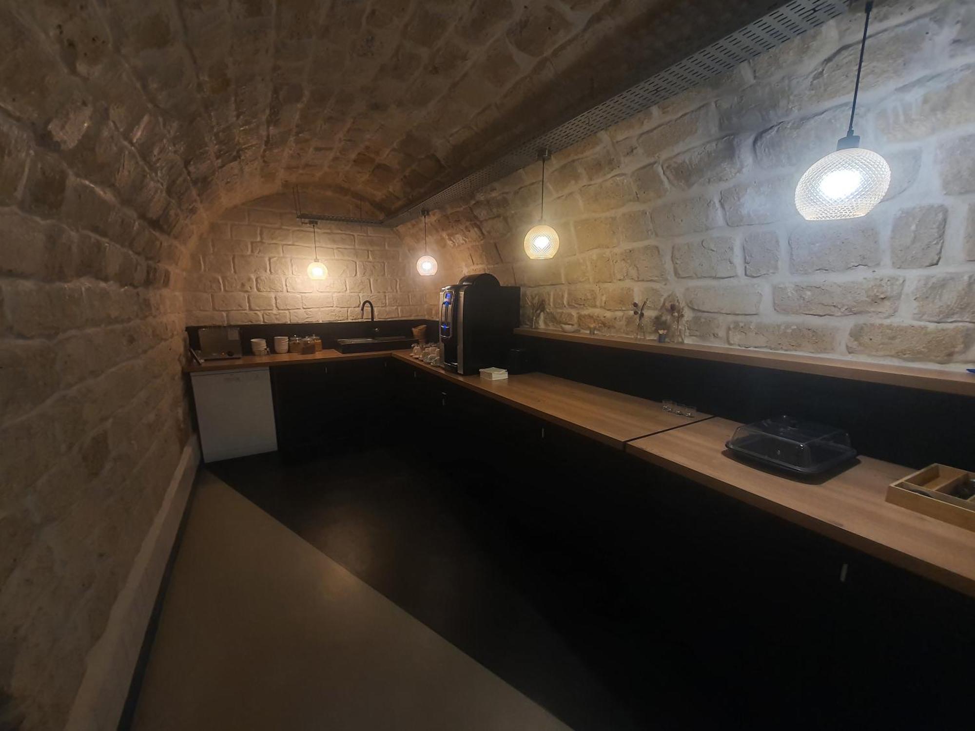 Hotel Hipotel Père-lachaise République 3*