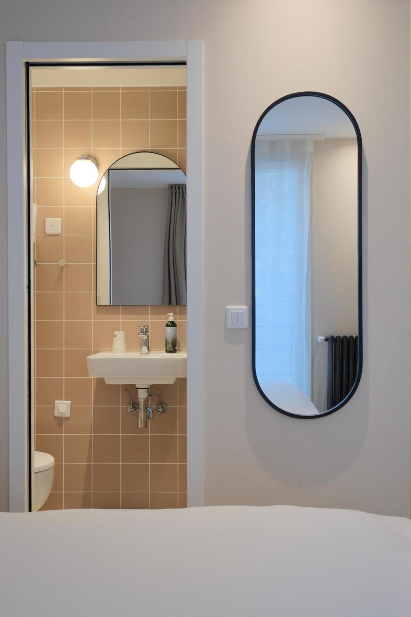 Hipotel Père-lachaise République 3* Parigi