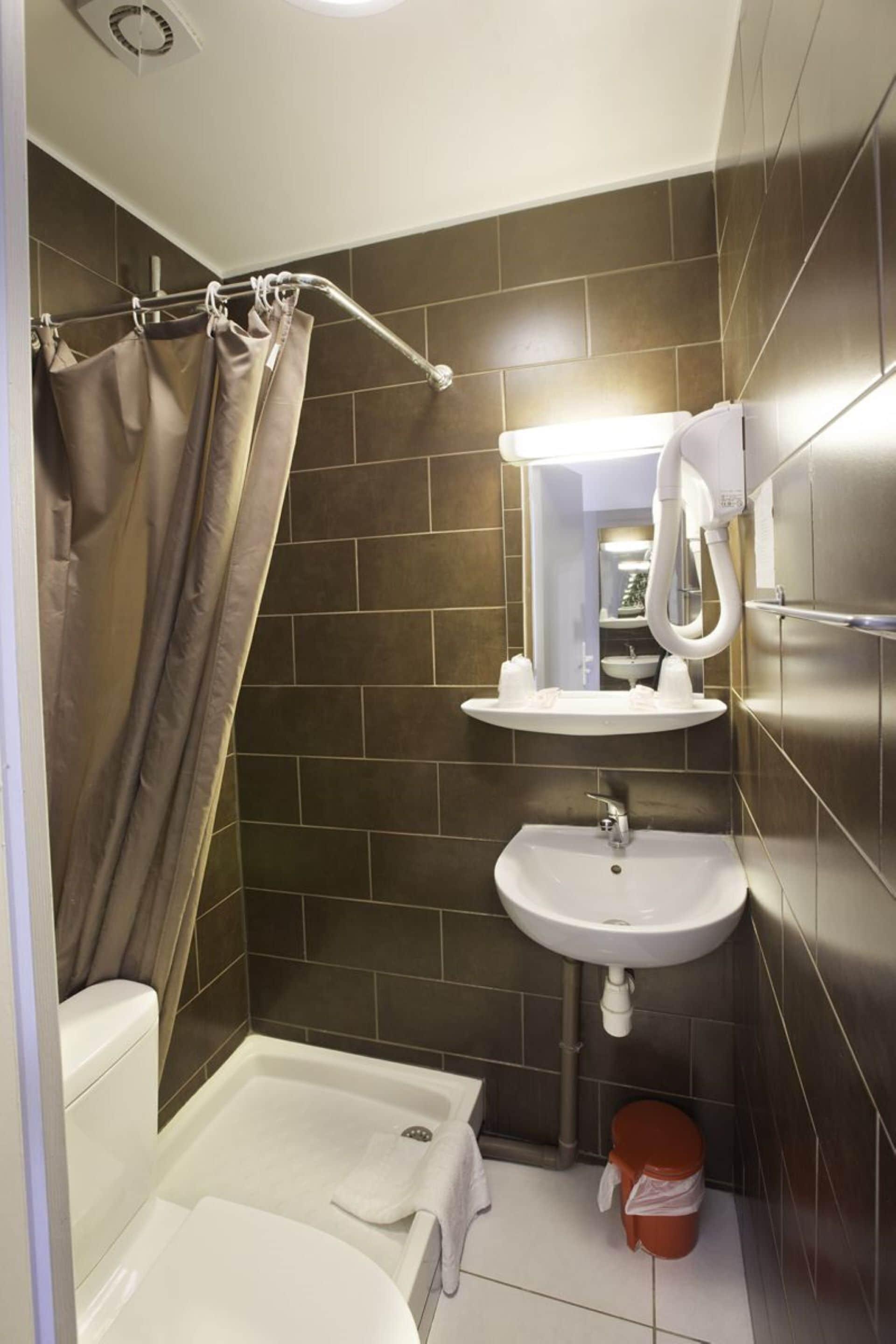 Hotel Hipotel Père-lachaise République Parigi