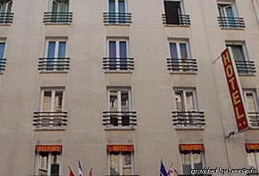 Hotel Hipotel Père-lachaise République 3*