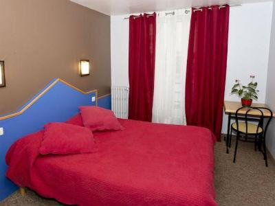 Hipotel Père-lachaise République 3*