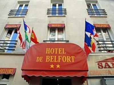 Hipotel Père-lachaise République Hotel Parigi